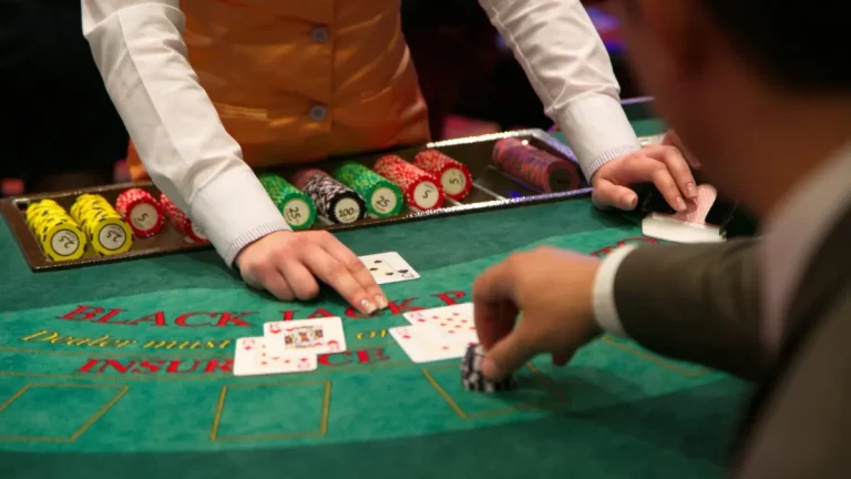 Blackjack Table Etiquette: Common Mistakes to Avoid